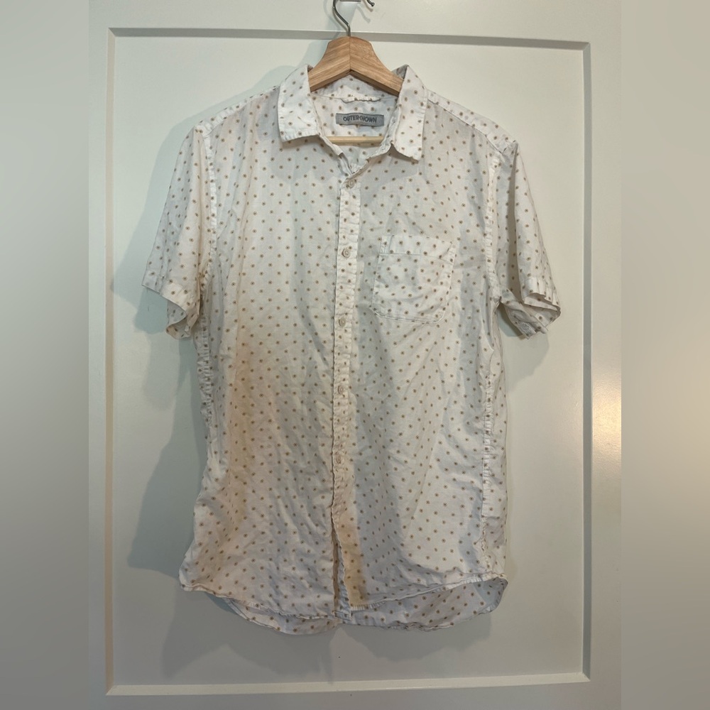 Outerknown mens small white tan print short sleeve button up beachy camp shirt